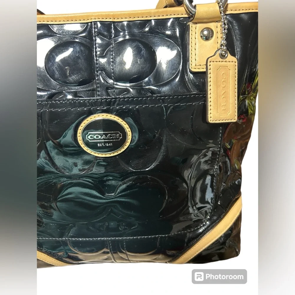 COACH Patent Leather Monogram Peyton Embossed Tote EUC
